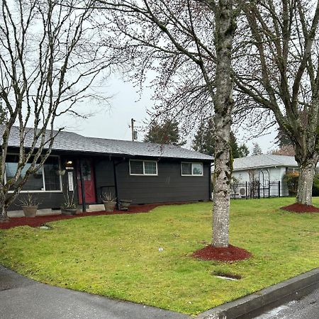 Emerald City 3 Bedroom 1 Bath Home Eugene Kültér fotó
